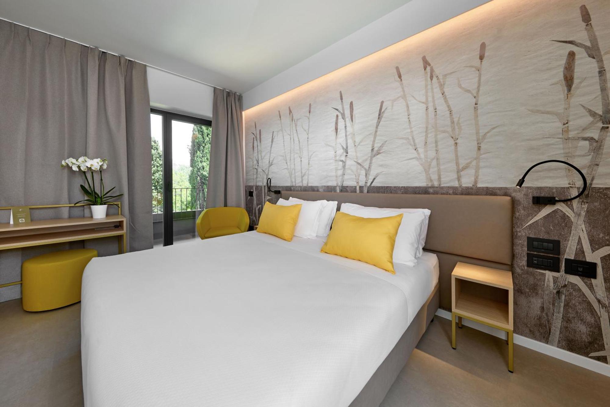 Royal Village Hotel