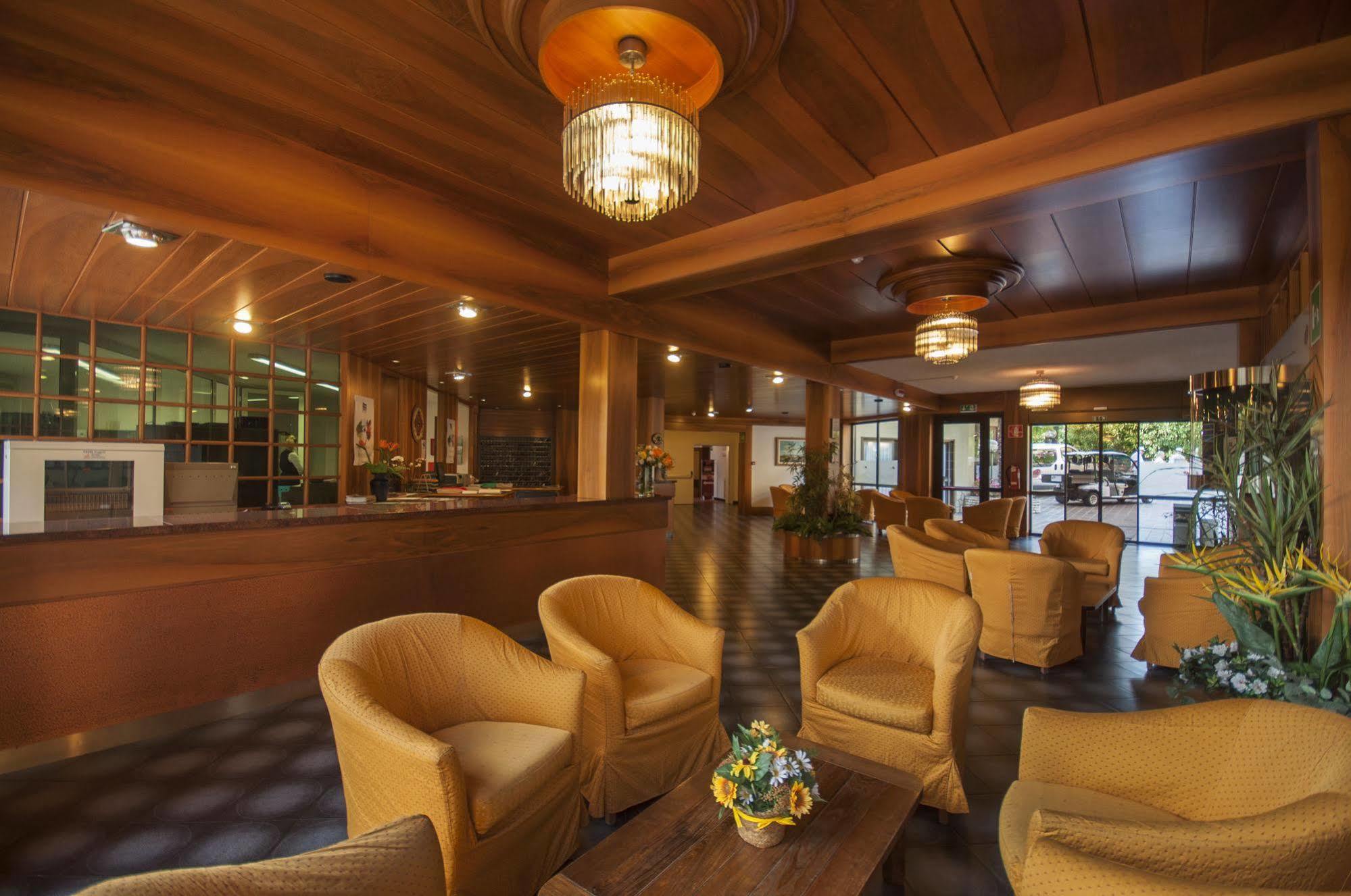 Royal Village Hotel 4*
